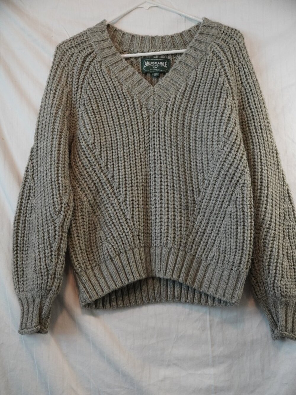 American Eagle Chunky Knit V-Neck Sweater Women's S Sage Green